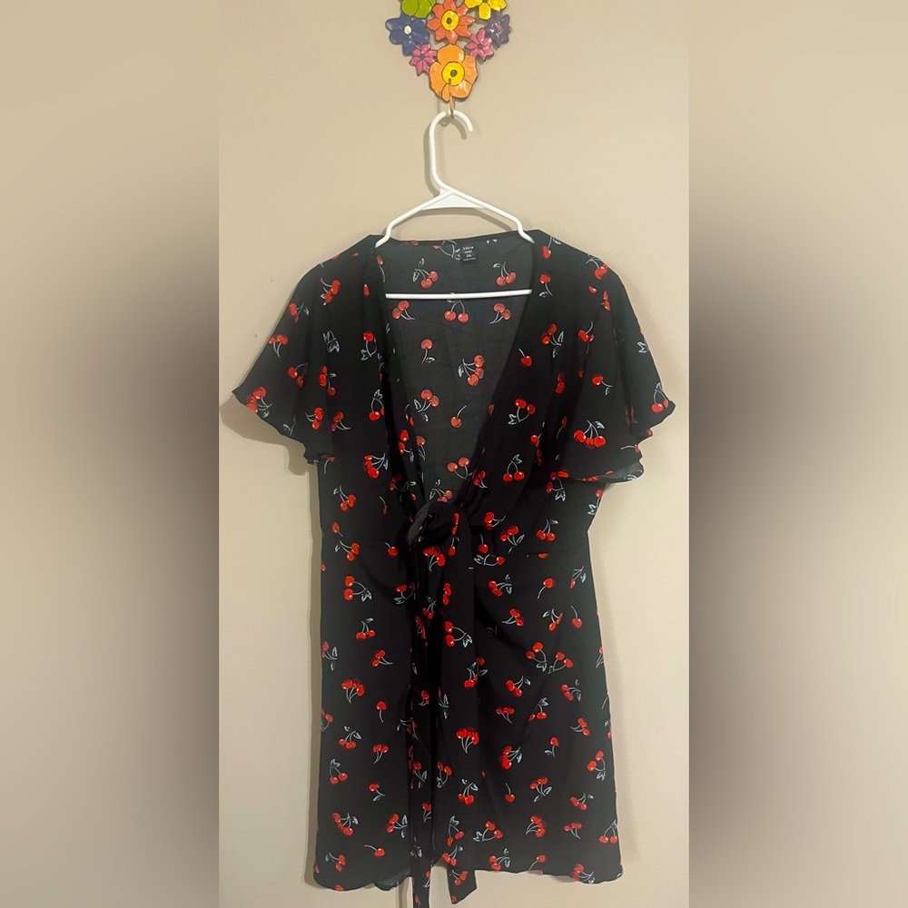 Shein curve, 2xl Black dress with cherries, tie in front